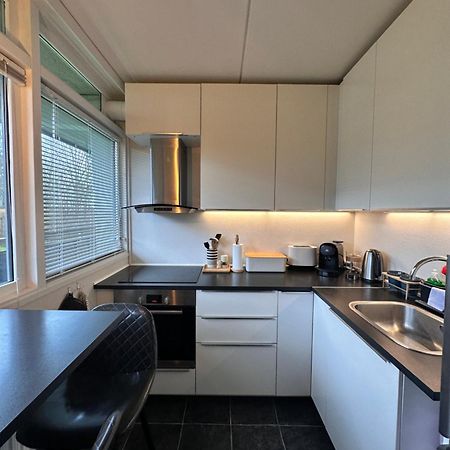 Privat One Bedroom Apartment With Free Parking オーデンセ エクステリア 写真